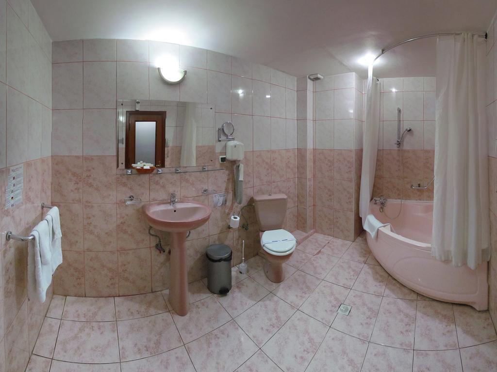 Suite Doppia con Letti Singoli